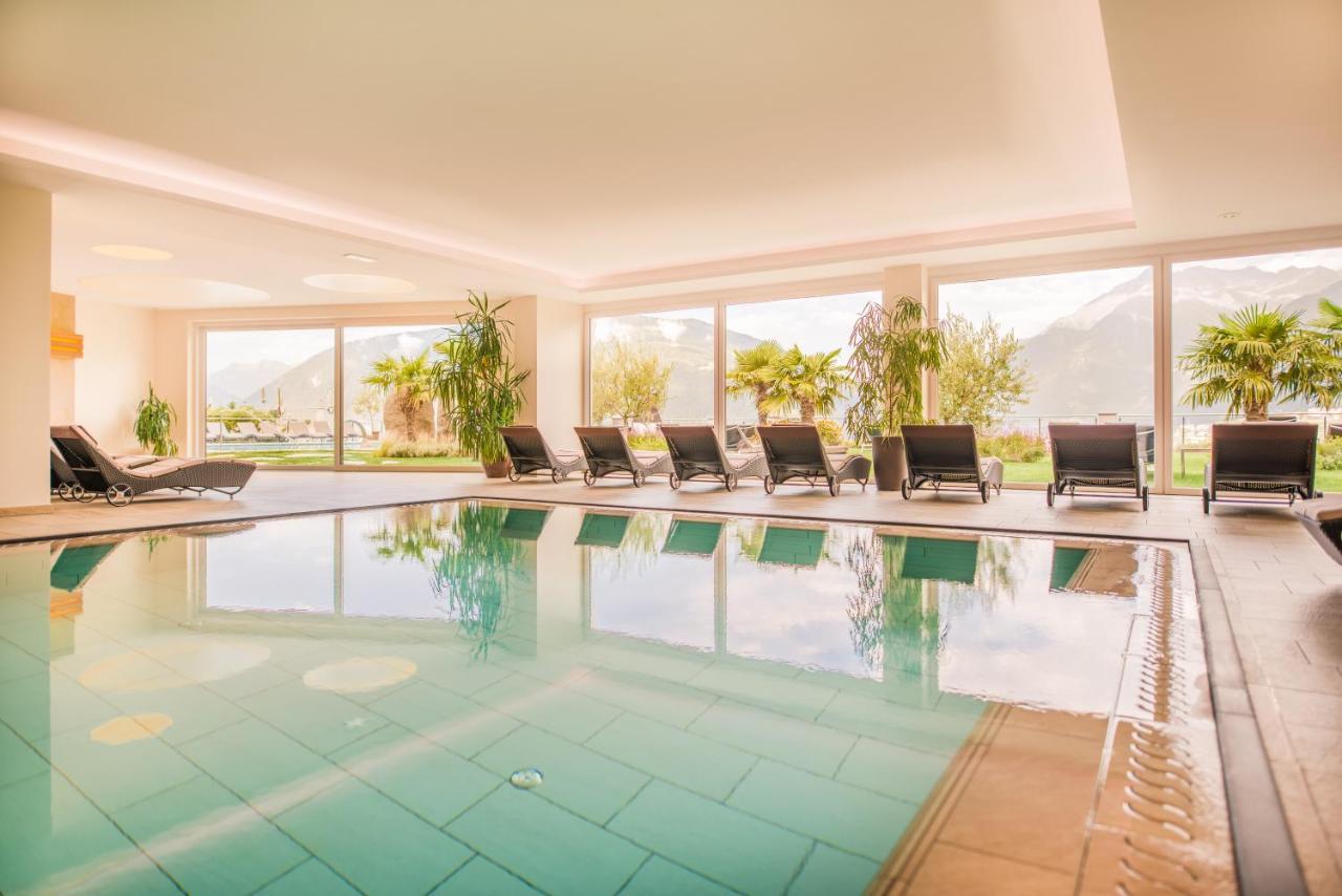Hotel Resmairhof Schenna Bagian luar foto