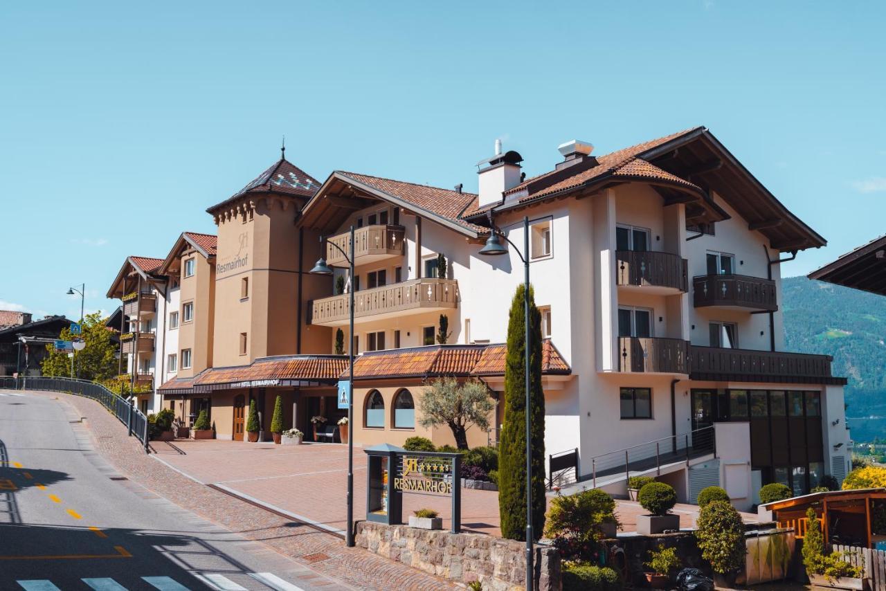 Hotel Resmairhof Schenna Bagian luar foto
