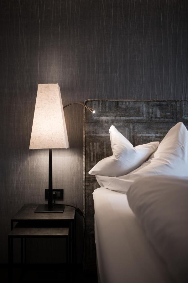 Hotel Resmairhof Schenna Bagian luar foto